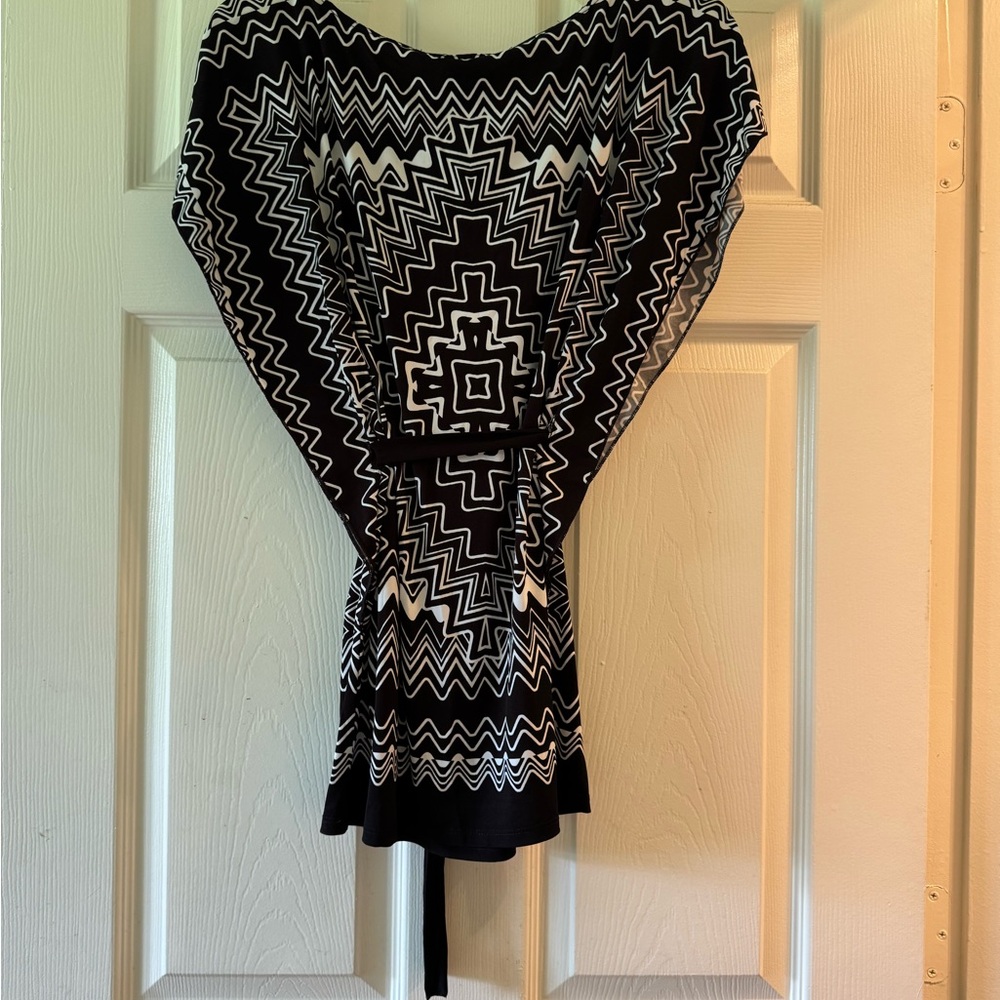 Wrapper Monochrome Zigzag Blouse - image 2